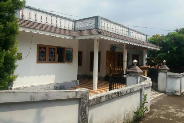 10 cent Land + House at Thodupuzha
