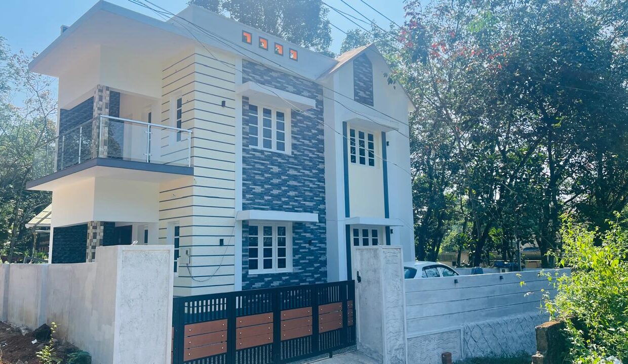 house for sale @ thiruvaniyyo 1