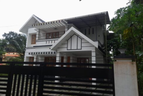 House For Sale @ Moscow Junction 2