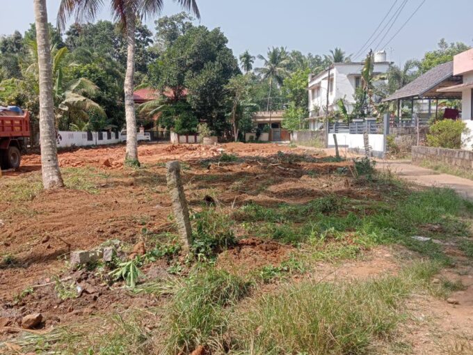 House Plot For Sale-15 Cent @ Thiruvalla