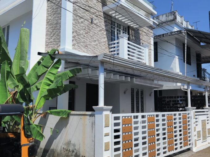 New House For Sale-2.5 Cent @ Ernakulam