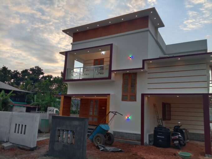 House For Sale-8 Cent @ Changanassery