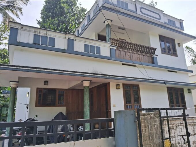 House For Sale -5 Cent @ Changanassery