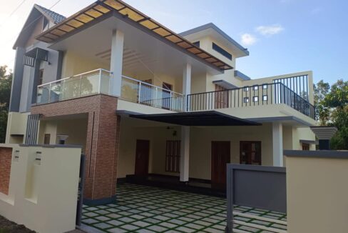 new house for sale @ changanssery bypass. 1