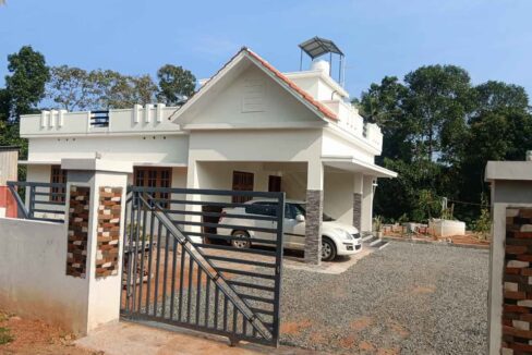 new house for sale @ kumbanad nellimala. 3