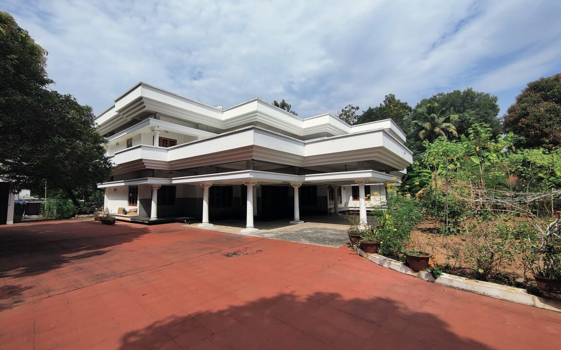 Bungalow for sale @ kakkanad 2