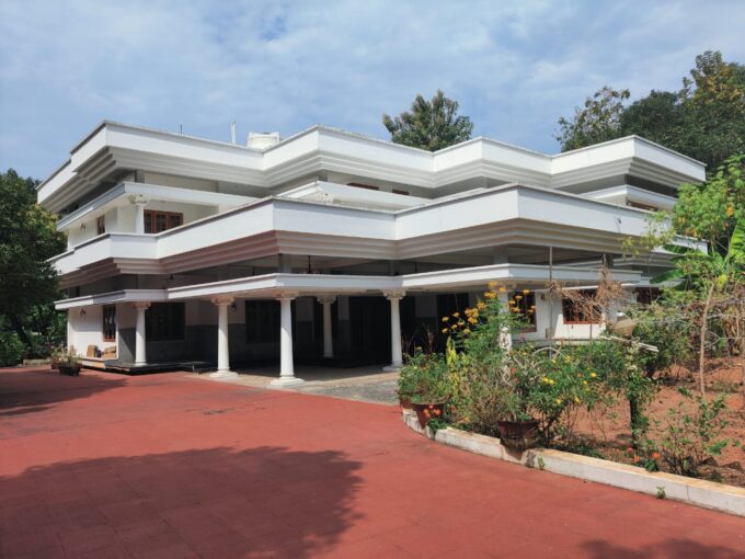 Luxury Bungalow For Sale @ Ernakulam