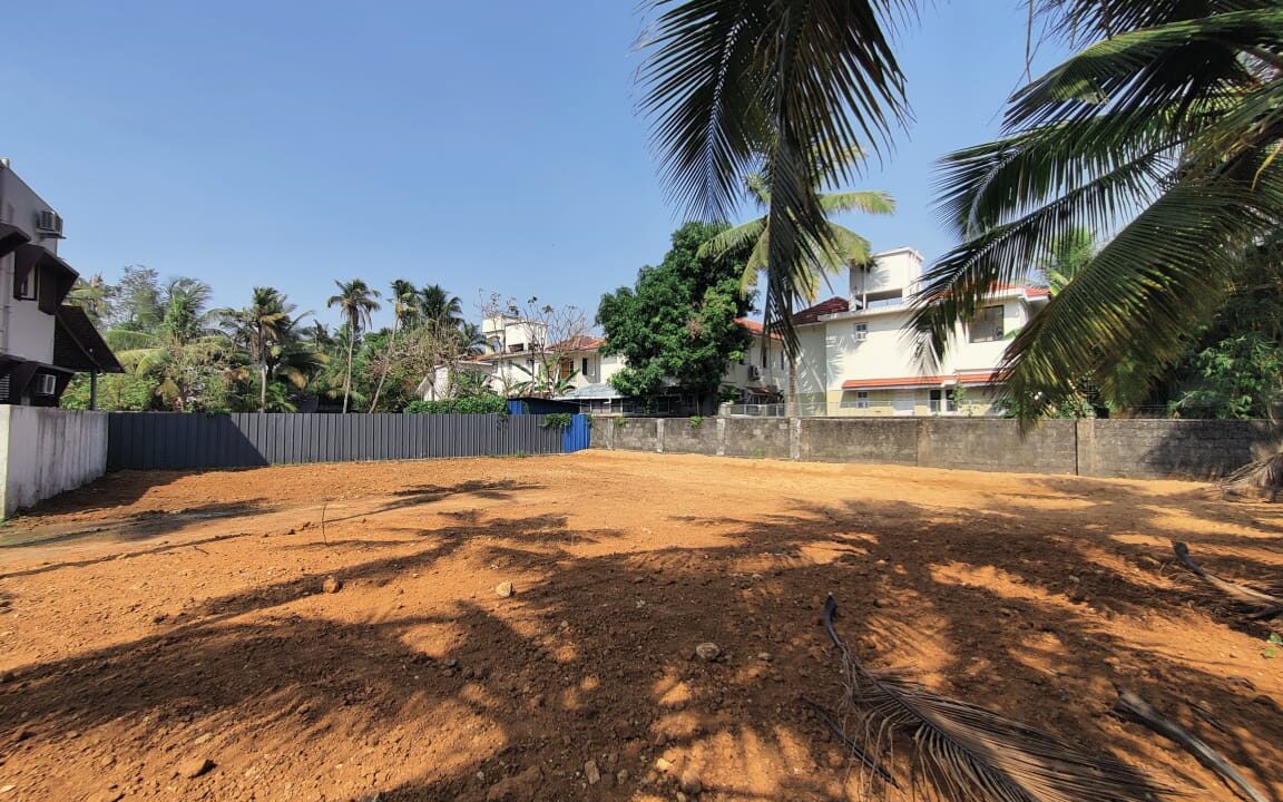 plots for sale @ maradu6