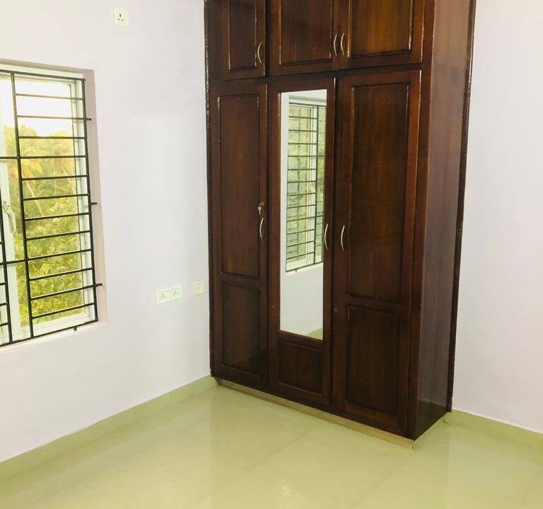 flat for Sale @ melukara kozhencherry 5